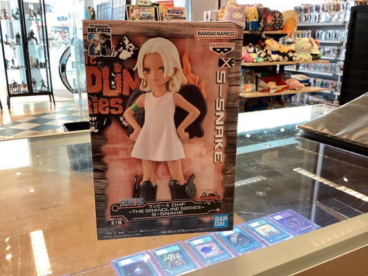 One piece boxed figure S-Snake